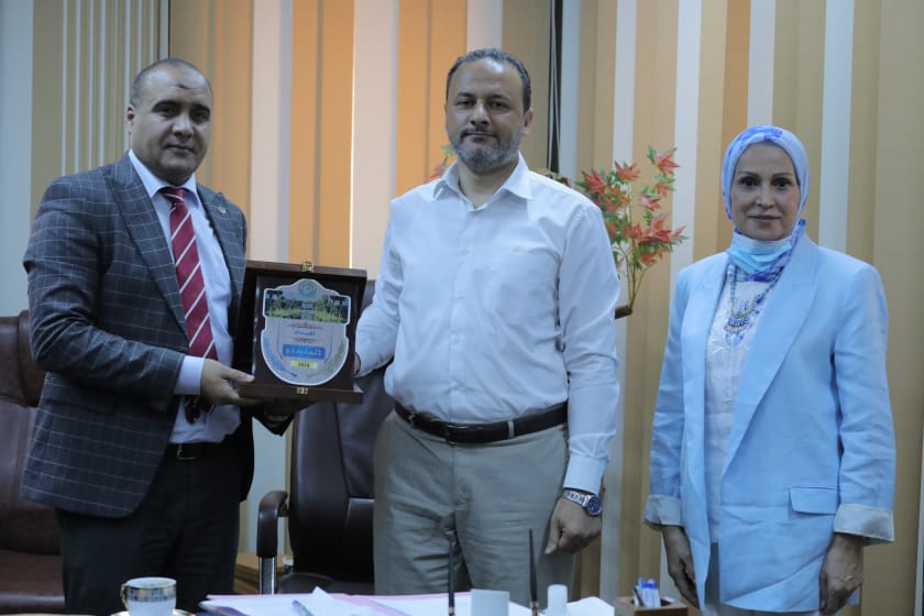 مراسم تسليم واستلام كلية طب جراحة الفم والأسنان