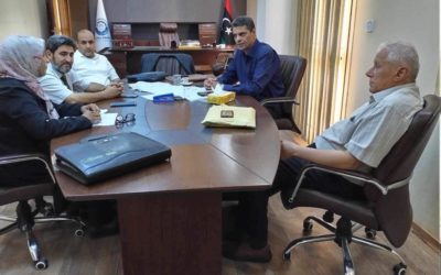 وكيل الجامعة لشؤون الدراسات العليا والتدريب يعقد اجتماعًا مع كلية طب جراحة الفم والاسنان