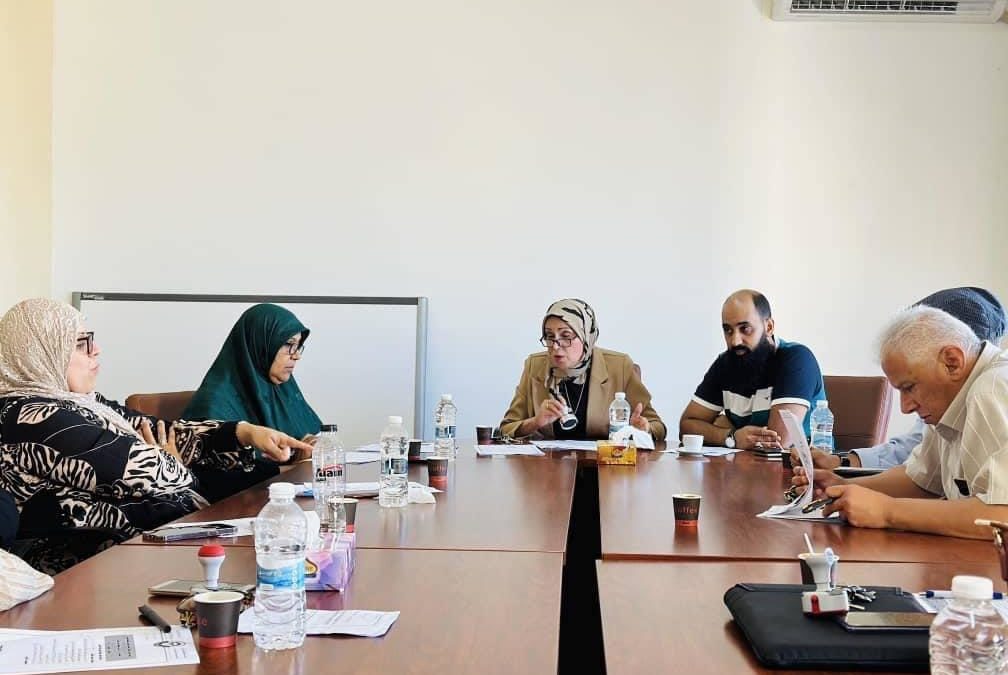 مجلس كلية الطب وجراحة الفم والأسنان يناقش ترتيبات الاحتفالية الذهبية