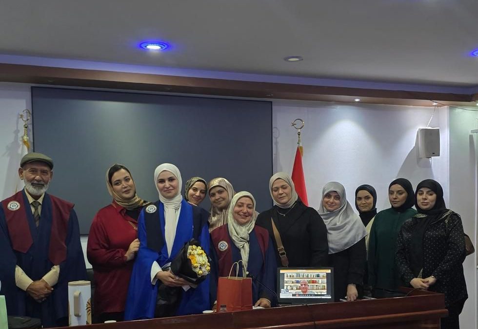 “تقييم مورفولوجيا الجذر والقناة الجذرية للضواحك العلوية لعينة من الليبيين”