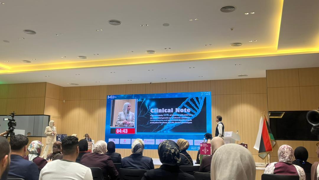 مشاركة علمية مميزة لطلبة كلية طب وجراحة الفم والأسنان بمعرض ليبيا الطبي 2026