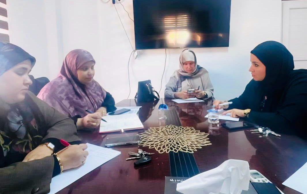 اجتماع فريق متابعة تنفيذ وتطوير الخطة الاستراتيجية والتنفيذية بكلية طب وجراحة الفم والأسنان