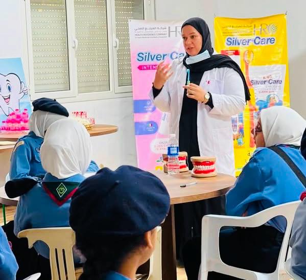 كلية طب وجراحة الفم والأسنان تنظم حملة توعوية لتعزيز صحة الفم والأسنان لدى فتيات الكشافة