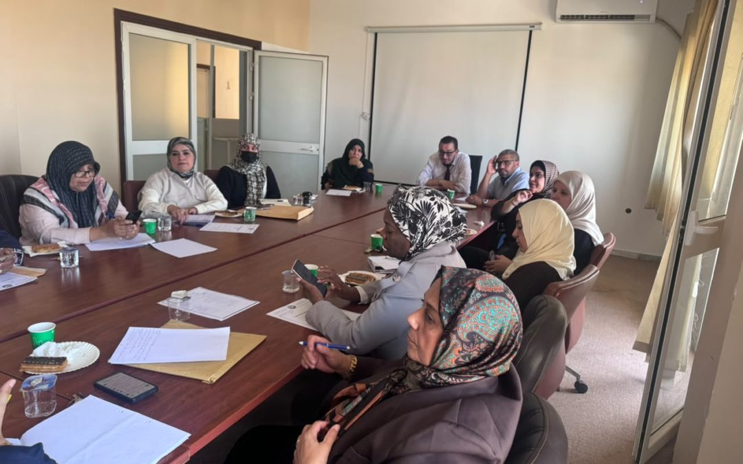 كلية طب وجراحة الفم والأسنان تناقش تحديث اللائحة الدراسية ومقترح برنامج (5+1) خلال اجتماع مجلس الكلية